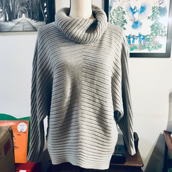 Philosophy Sweaters - Philosophy Ribbed Sweater✨